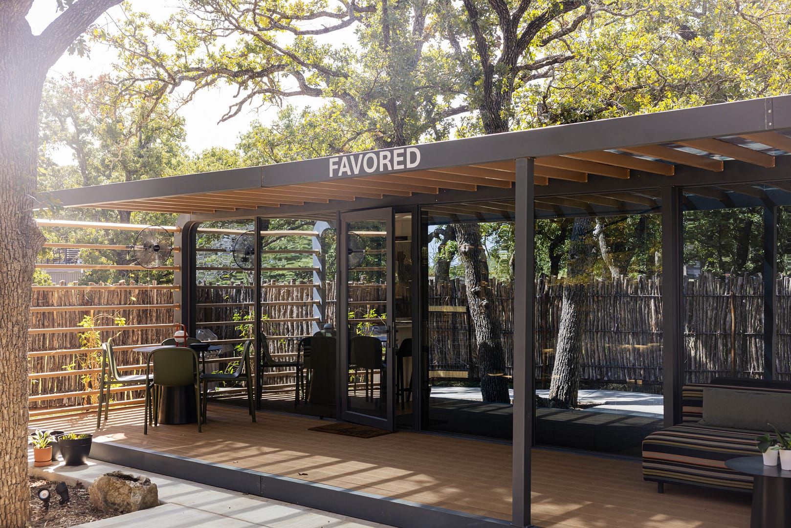 ParcBlu Unit #11 Favored Glass house (12)