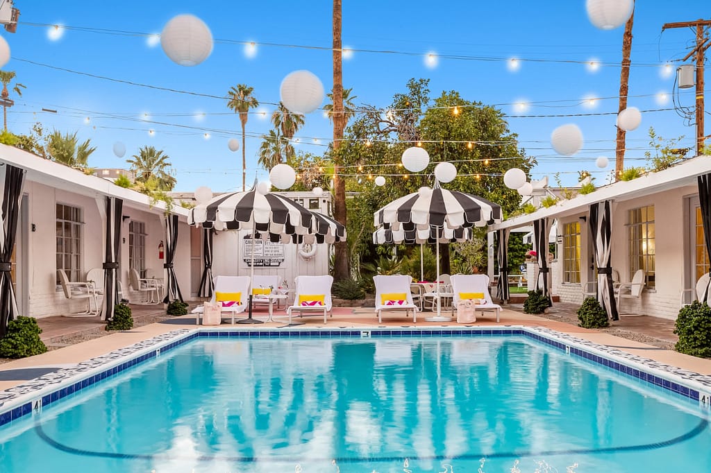 Spirit of Sofia: Your Palm Springs Base for the Salton Sea Day Trip