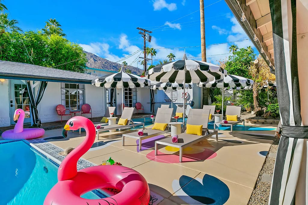 Best Stay in Palm Springs for a Date Farm Day Trip