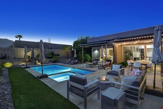 Azure House – Racquet Club