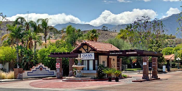 The Oasis – Peaceful Desert Retreat for Couples