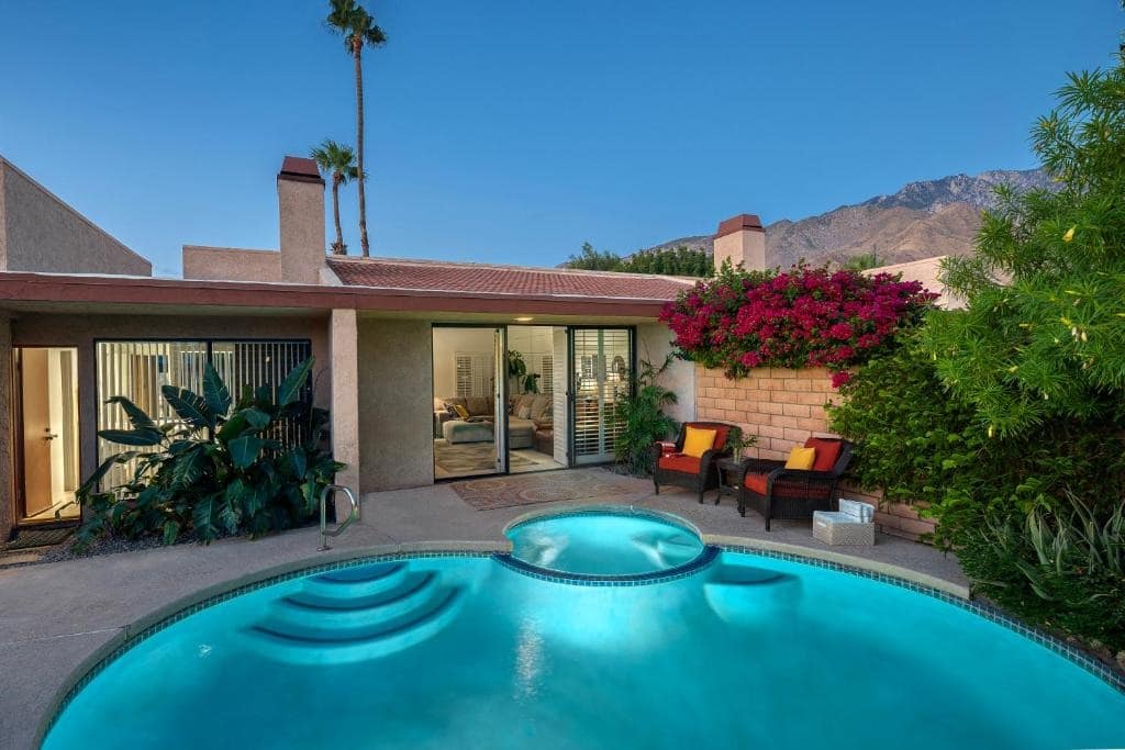 Sundance Villas by Private Villa Management: Romantic Villa Getaways Palm Springs