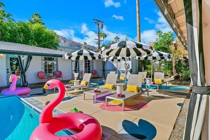 Spirit of Sofia: Best Resort Hotel Palm Springs