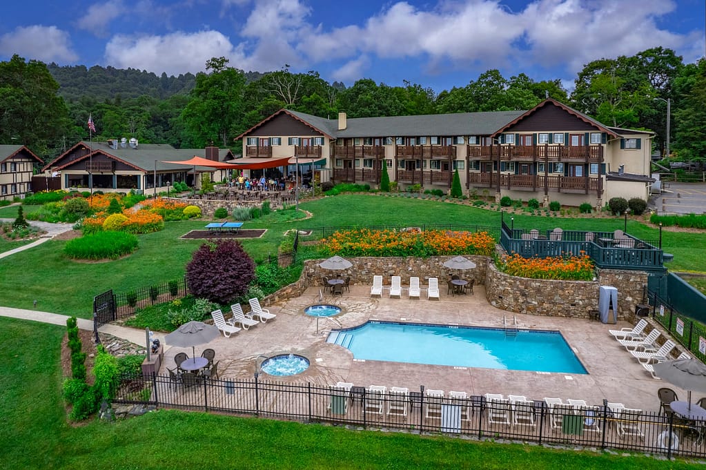 Top Lodging in in Little Switzerland: Switzerland Inn