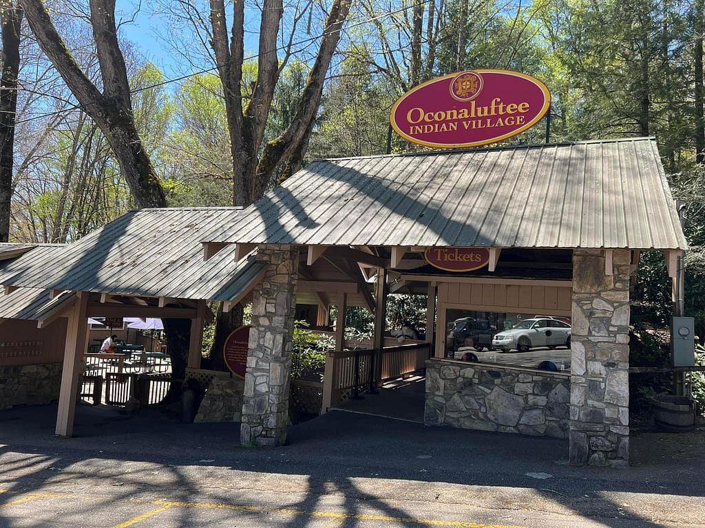 Oconaluftee Indian Village