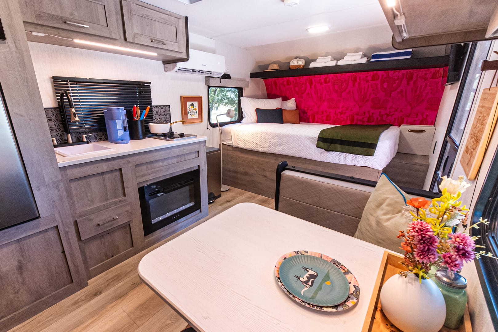 ParcBlu Unit #15 Livin The Dream Camper (10)