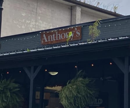 Anthony’s Italian Restaurant & Derailed Bar