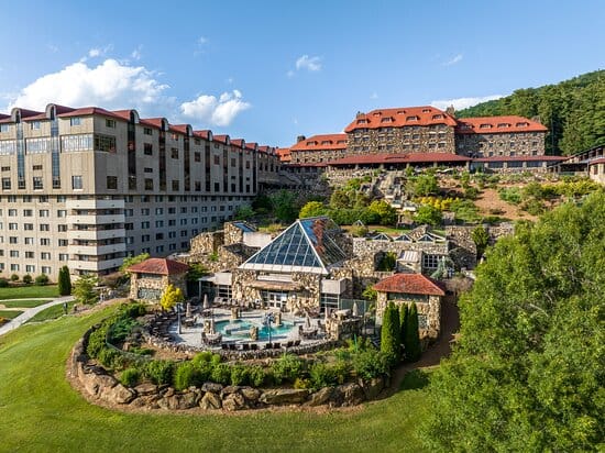 Best Resort Stay in Asheville: The Omni Grove Park Inn