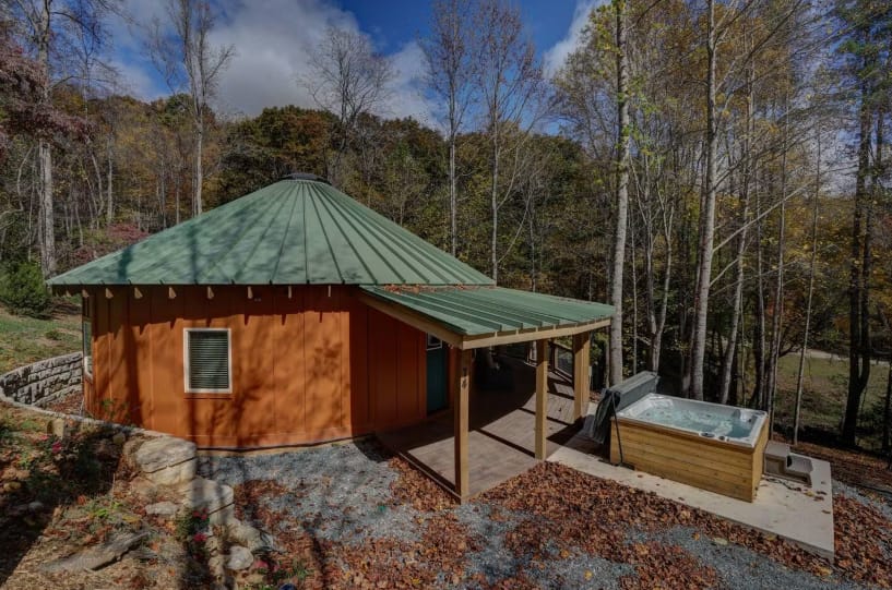 Elk Hollow Resort – Luxury Cabins and Glamping