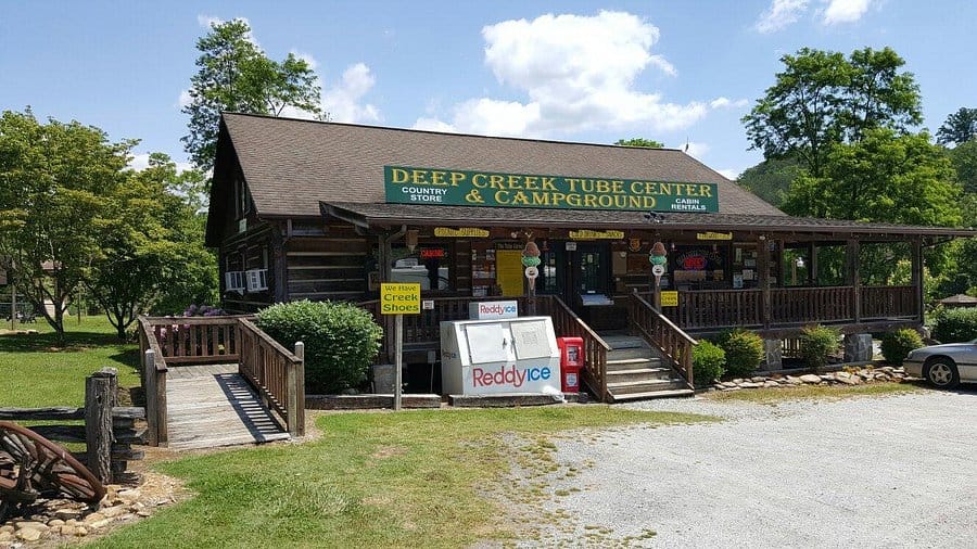 Top Bryson City NC Accommodations 2026 Guide – Stunning Stays 7 Deep Creek Tube Center & Campground